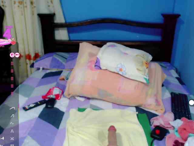 LilyBenet1 webcam