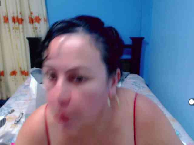 LilyBenet1 webcam
