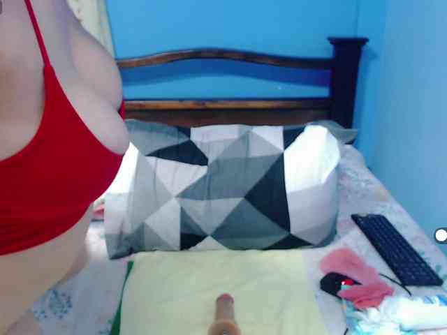 LilyBenet1 webcam