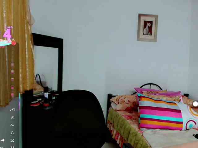 LilyBenet1 webcam