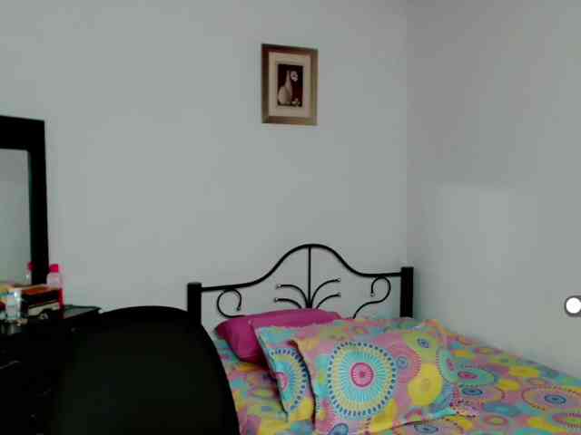 LilyBenet1 webcam