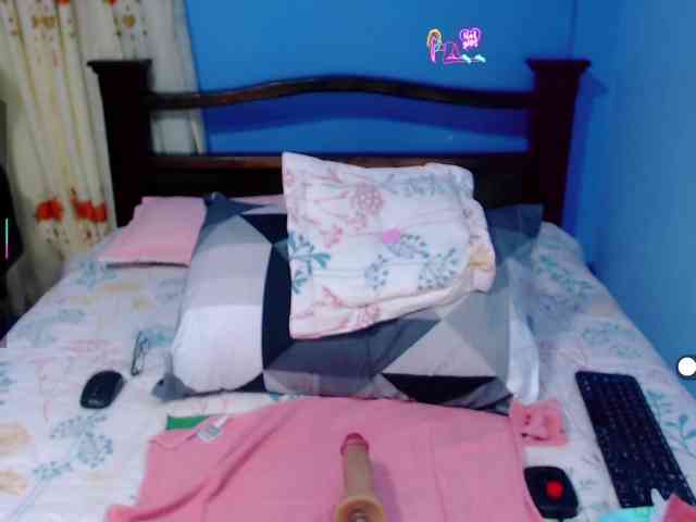 LilyBenet1 webcam