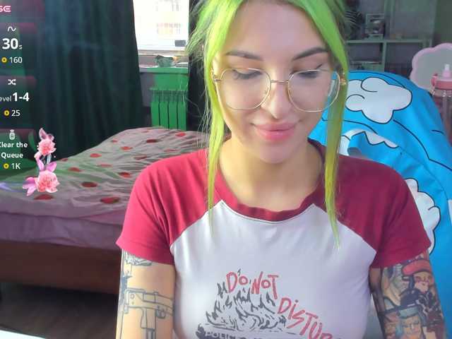 folinskaayaa live cam on BongaCams