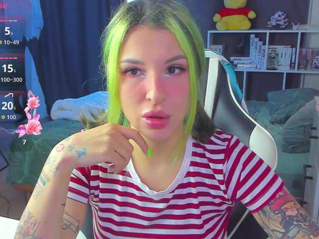 Hayley_Smith