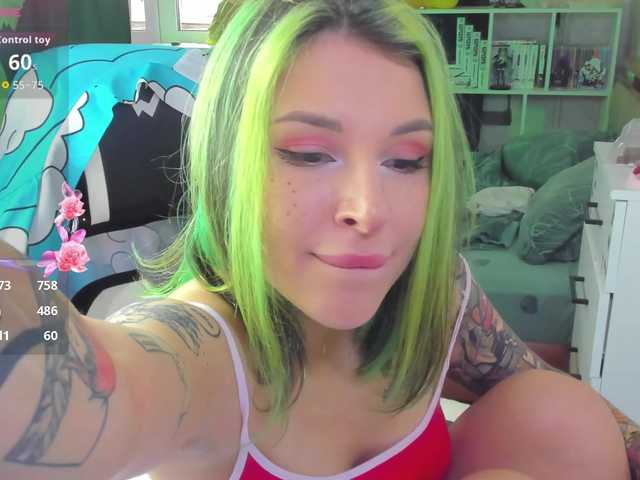 folinskaayaa live cam on BongaCams