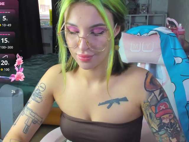 Hayley_Smith