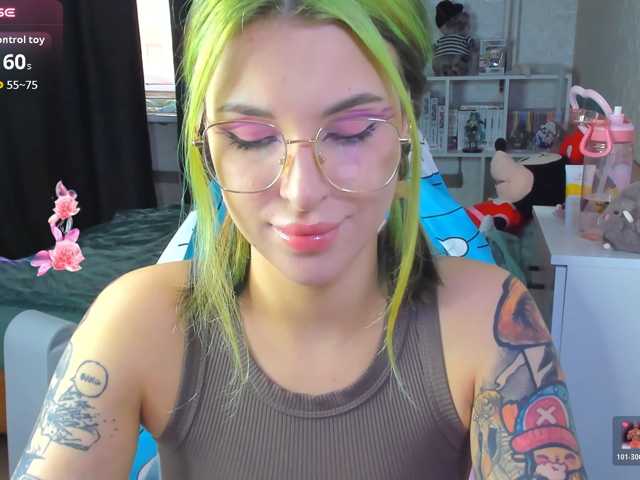 Hayley_Smith