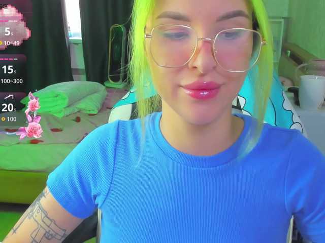 folinskaayaa live cam on BongaCams