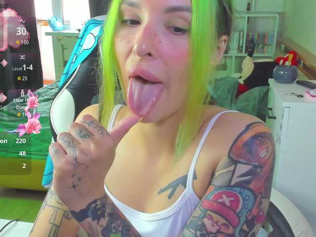 folinskaayaa live cam on BongaCams