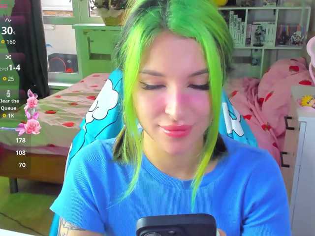 folinskaayaa live cam on BongaCams