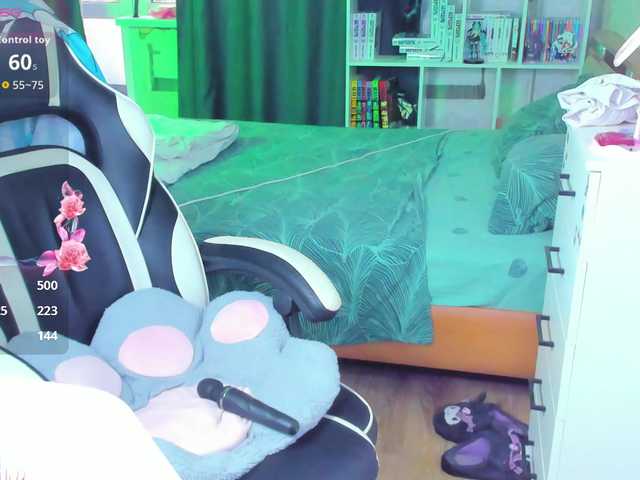 folinskaayaa live cam on BongaCams