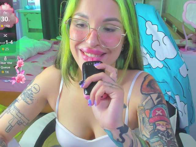 folinskaayaa live cam on BongaCams