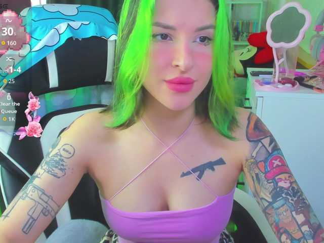 folinskaayaa live cam on BongaCams