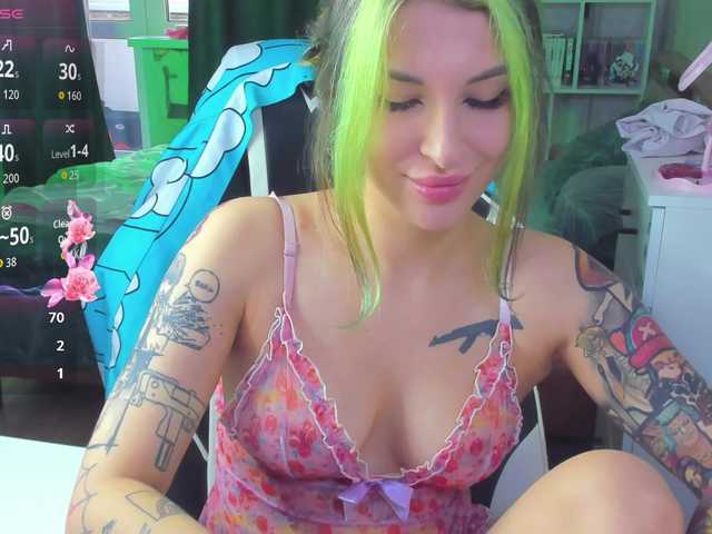 folinskaayaa live cam on BongaCams