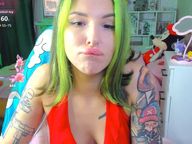 folinskaayaa live cam on BongaCams