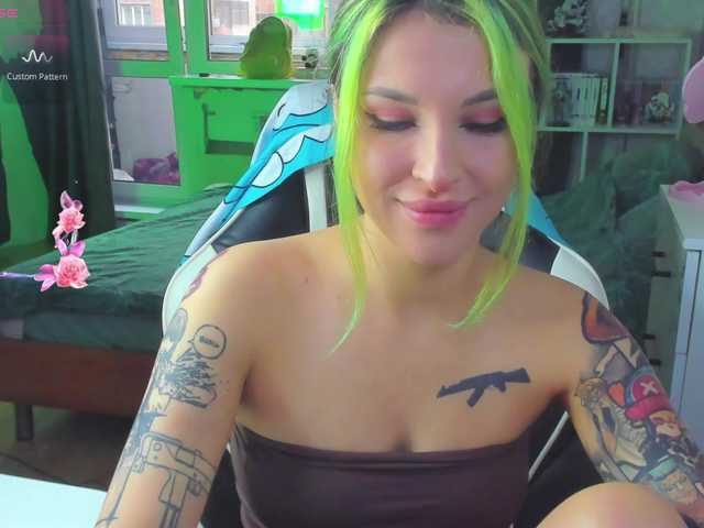 folinskaayaa live cam on BongaCams
