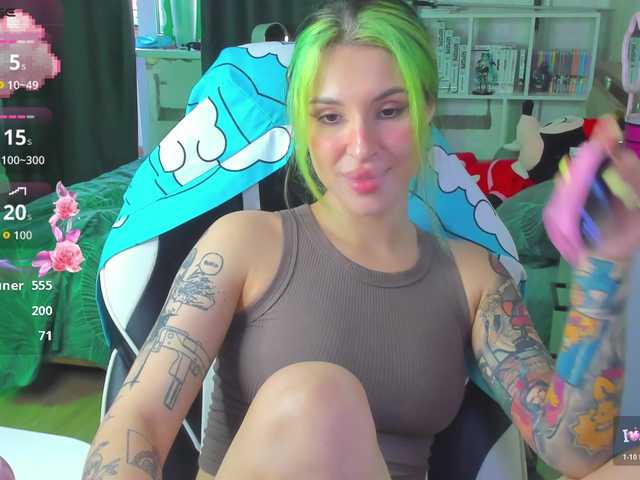 folinskaayaa live cam on BongaCams