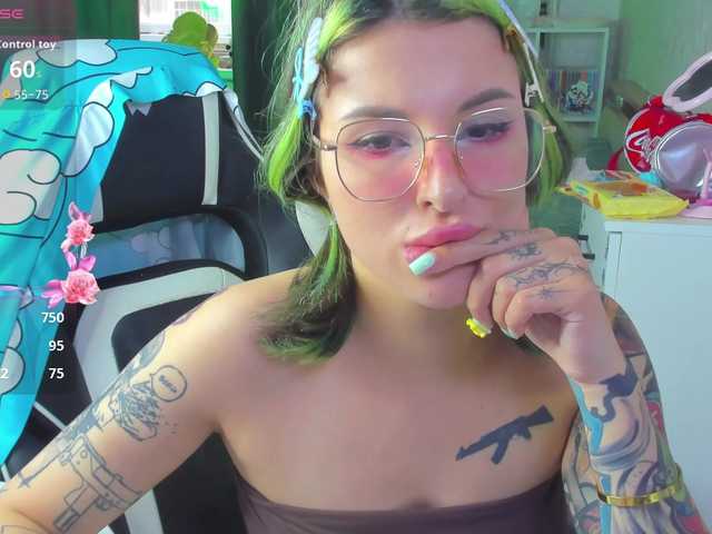 Hayley_Smith
