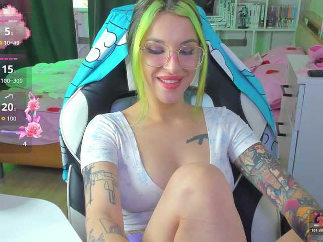 folinskaayaa live cam on BongaCams