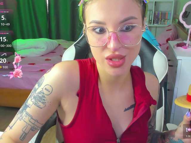 folinskaayaa live cam on BongaCams