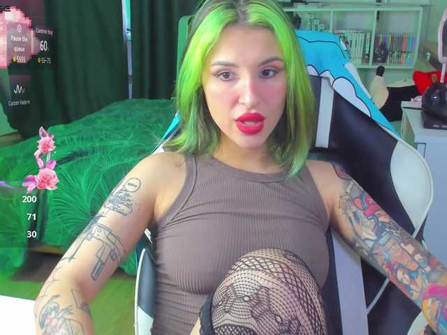 folinskaayaa live cam on BongaCams