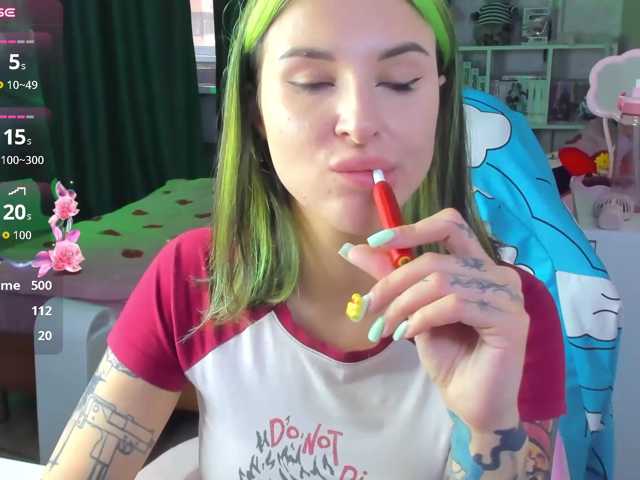 folinskaayaa live cam on BongaCams
