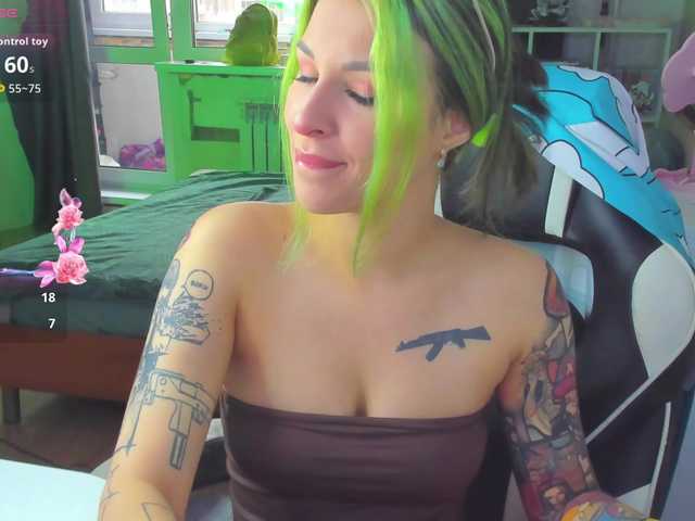 folinskaayaa live cam on BongaCams