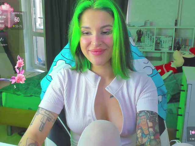folinskaayaa live cam on BongaCams