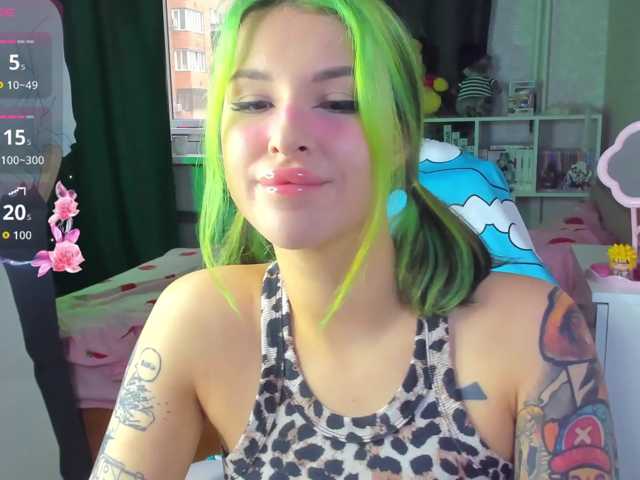 folinskaayaa live cam on BongaCams