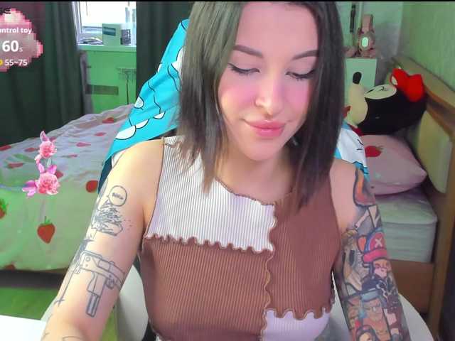 folinskaayaa live cam on BongaCams
