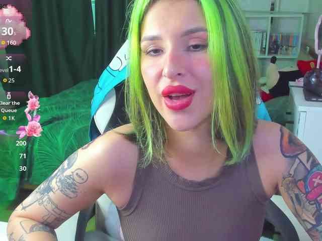 folinskaayaa Live Webcam on BongaCams