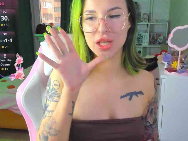 Hayley_Smith