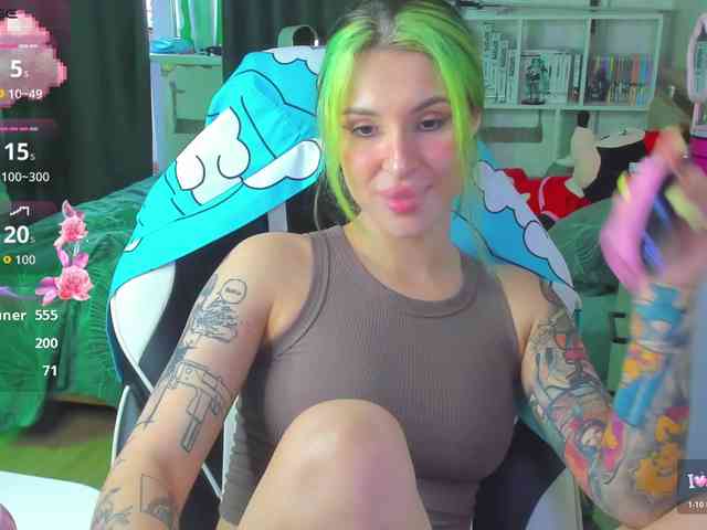 folinskaayaa Live Webcam on BongaCams