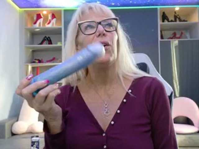 FitCougar live cam on BongaCams
