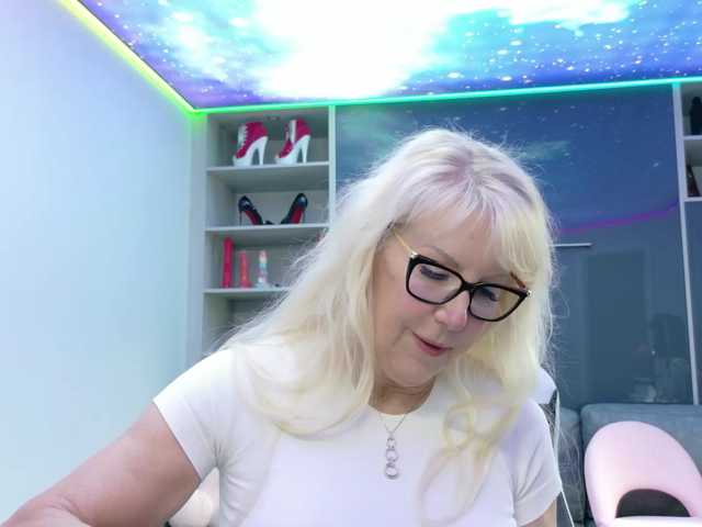 FitCougar live cam on BongaCams