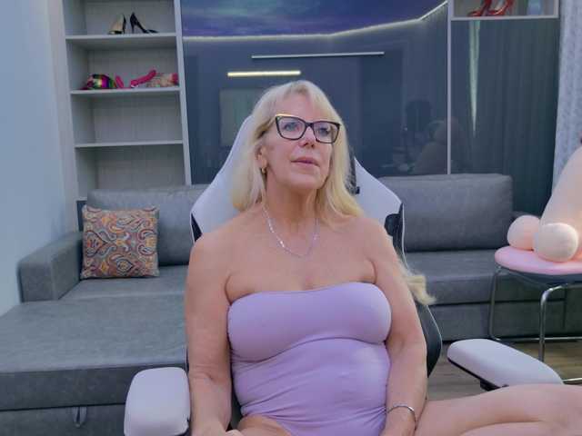 FitCougar live cam on BongaCams
