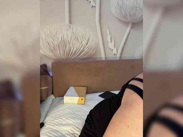anyuta1212 Live Webcam on BongaCams
