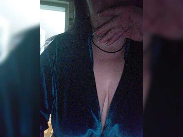 MalinkaSweety live cam on BongaCams