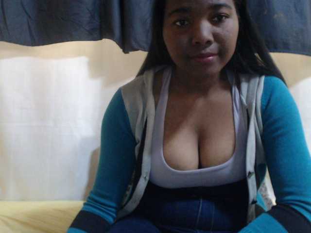 JustHotLove live cam on BongaCams