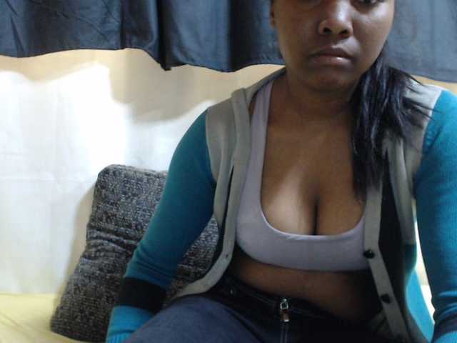 JustHotLove live cam on BongaCams