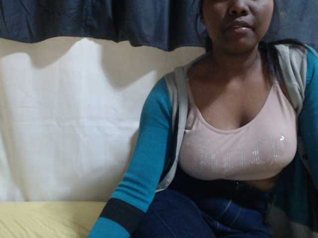 JustHotLove live cam on BongaCams