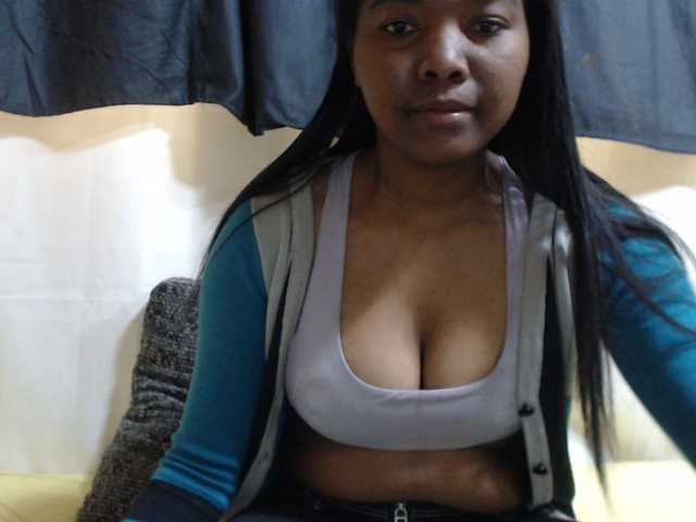 JustHotLove live cam on BongaCams