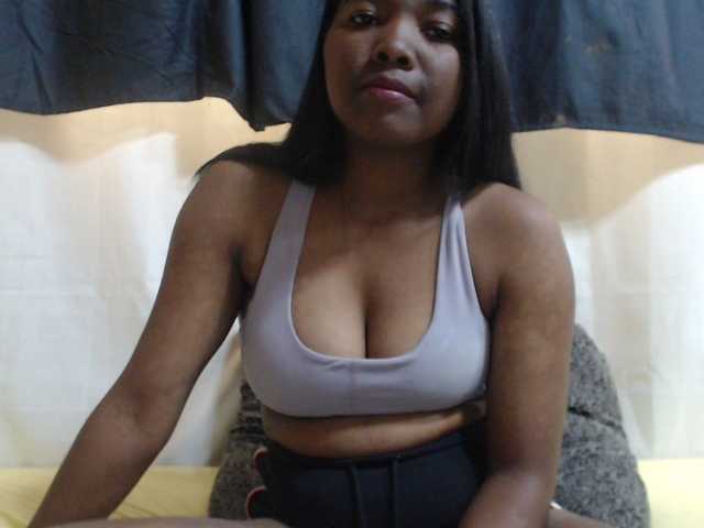 JustHotLove live cam on BongaCams