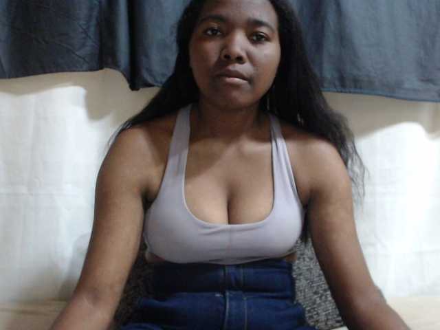 JustHotLove live cam on BongaCams