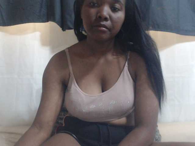JustHotLove live cam preview