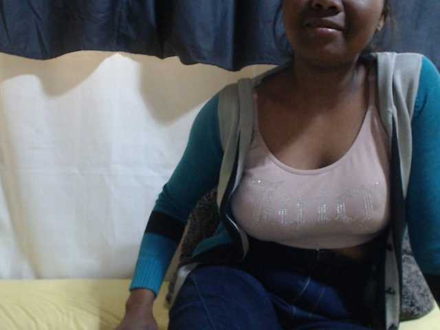 JustHotLove live cam on BongaCams