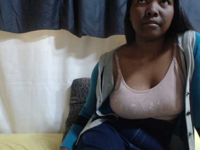 JustHotLove live cam on BongaCams