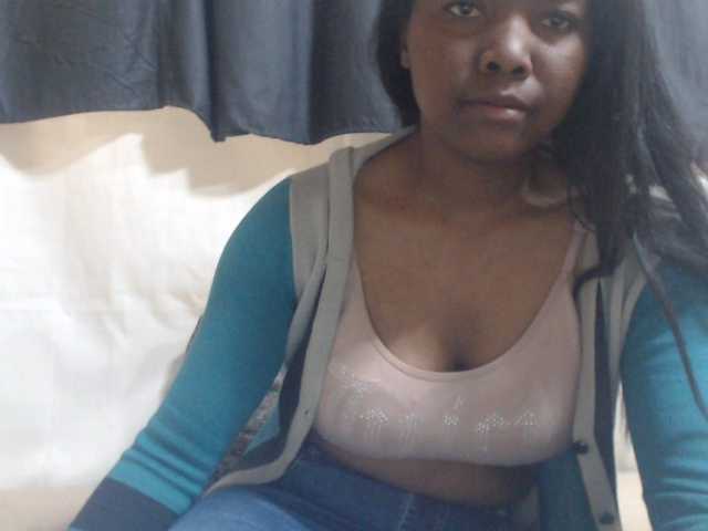 JustHotLove live cam on BongaCams