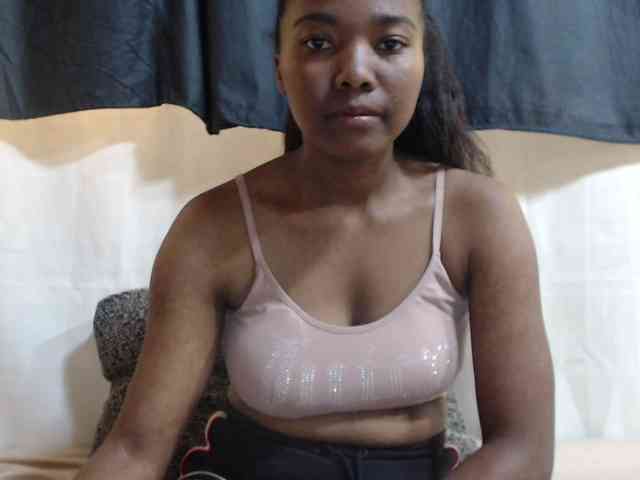 JustHotLove webcam