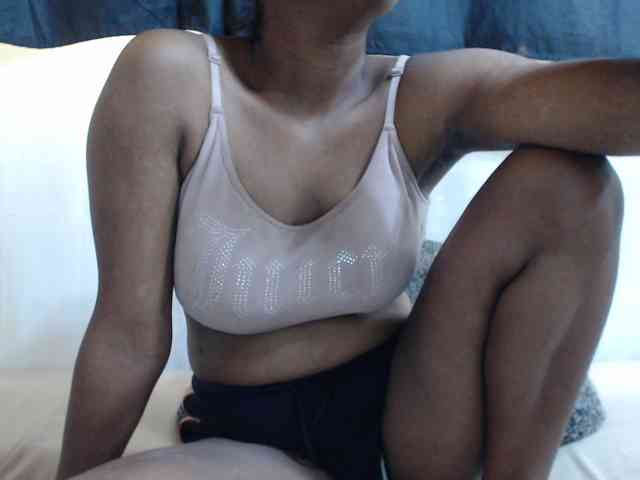 JustHotLove webcam